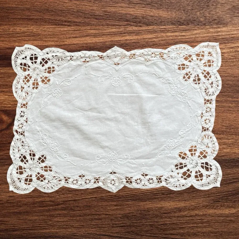 Battenburg Lace Placemats Set 4 White Rectangular Embroidered 18x13 Cottagecore